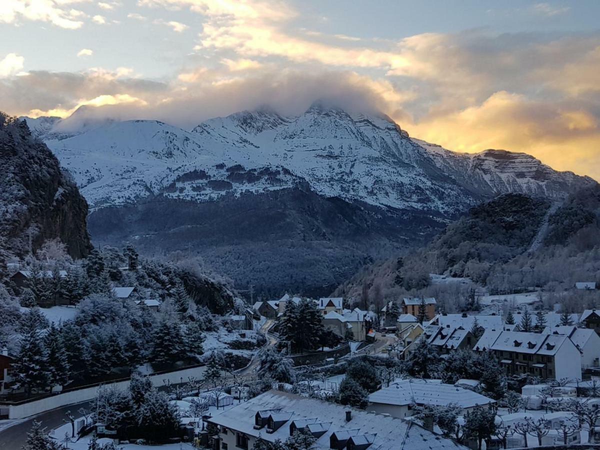 Mirador De Sanvi Daire Escarrilla Dış mekan fotoğraf